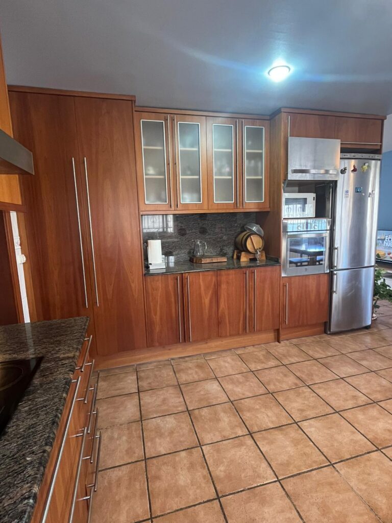 Lujoso Apartamento con Vistas al Mar – Barcelona Centro